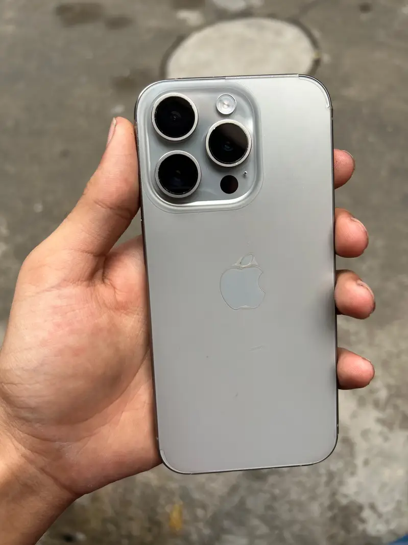 Apple iPhone 15 Pro Factory Unlocked | Excellent Used Condition